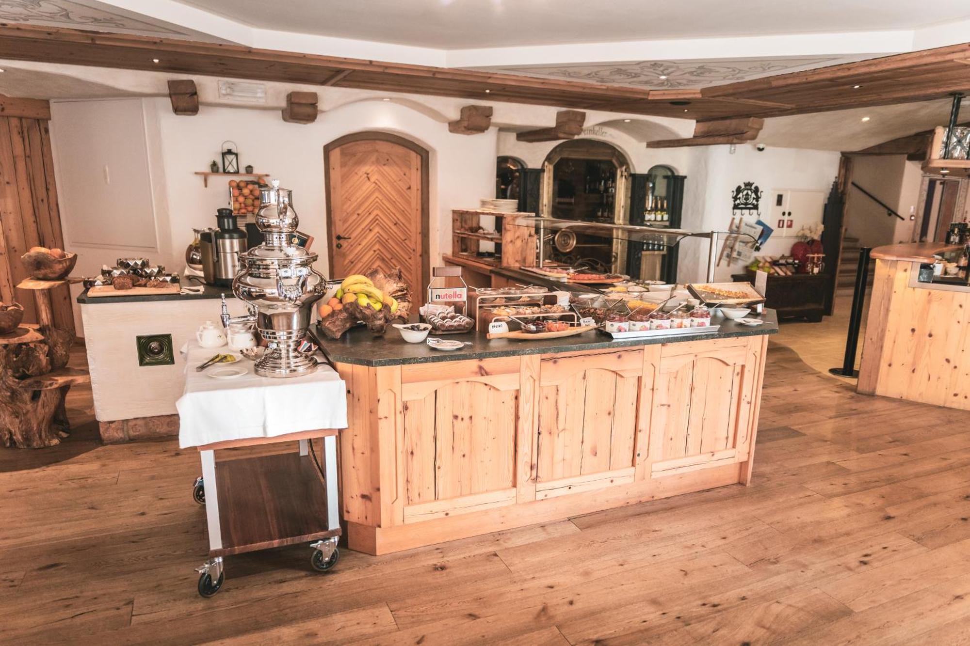Dorfhotel Beludei Santa Cristina Val Gardena Экстерьер фото